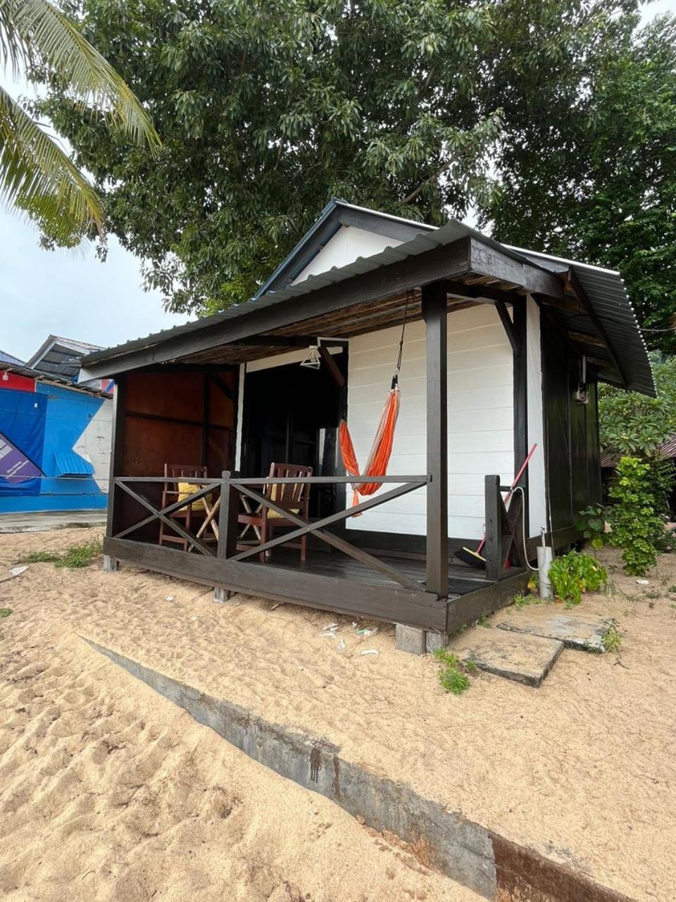 Hotel The Station Tioman Kampong Ayer Batang Exteriér fotografie